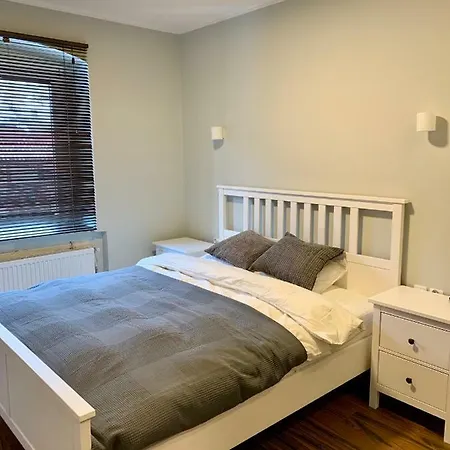 Pm شقة شكلارسكا بوريبا