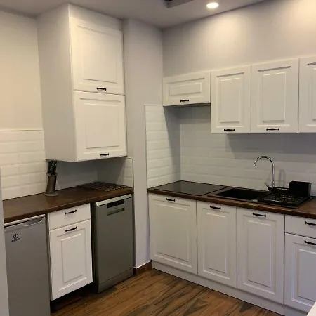 Pm شكلارسكا بوريبا